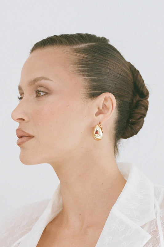 Heirloom Huggies - Gold/Garnet